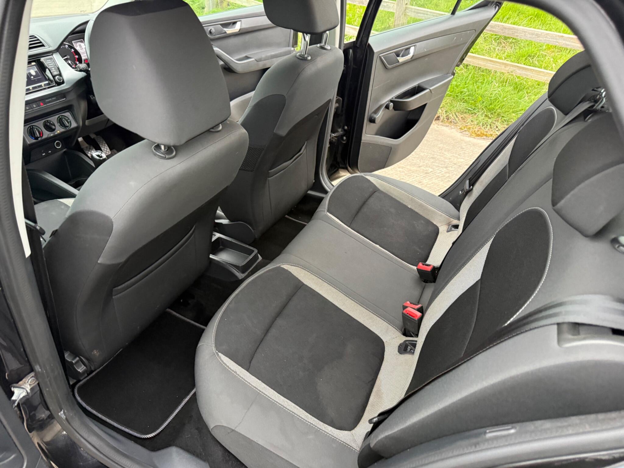 Skoda Fabia 1.0 TSI Colour Edition Euro 6 (s/s) 5dr — photo 76 of 90